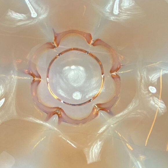 Vintage Duncan Miller Canterbury Pink Opalescent Glass Bowl - Picture 7 of 10